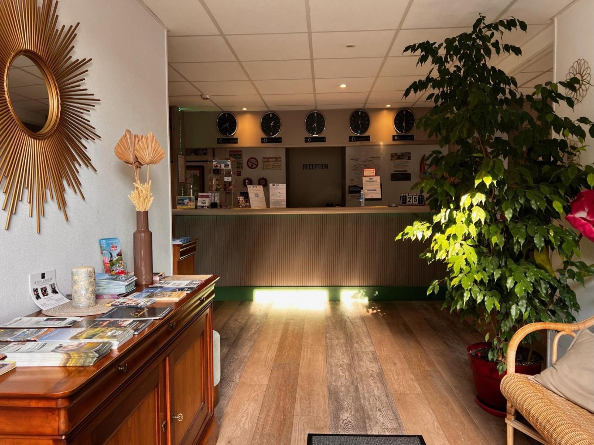 Contact Hotel Marseille Aubagne La Penne-sur-Huveaune Exteriör bild