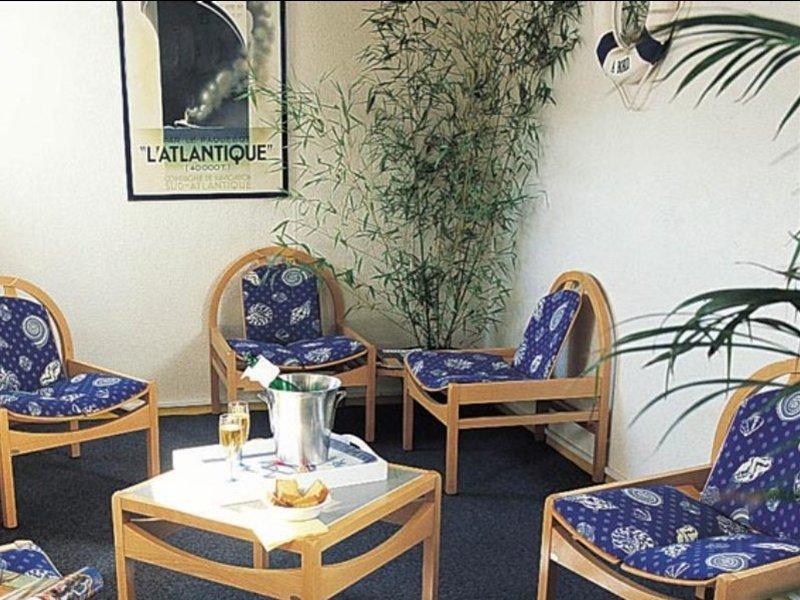 Contact Hotel Marseille Aubagne La Penne-sur-Huveaune Exteriör bild